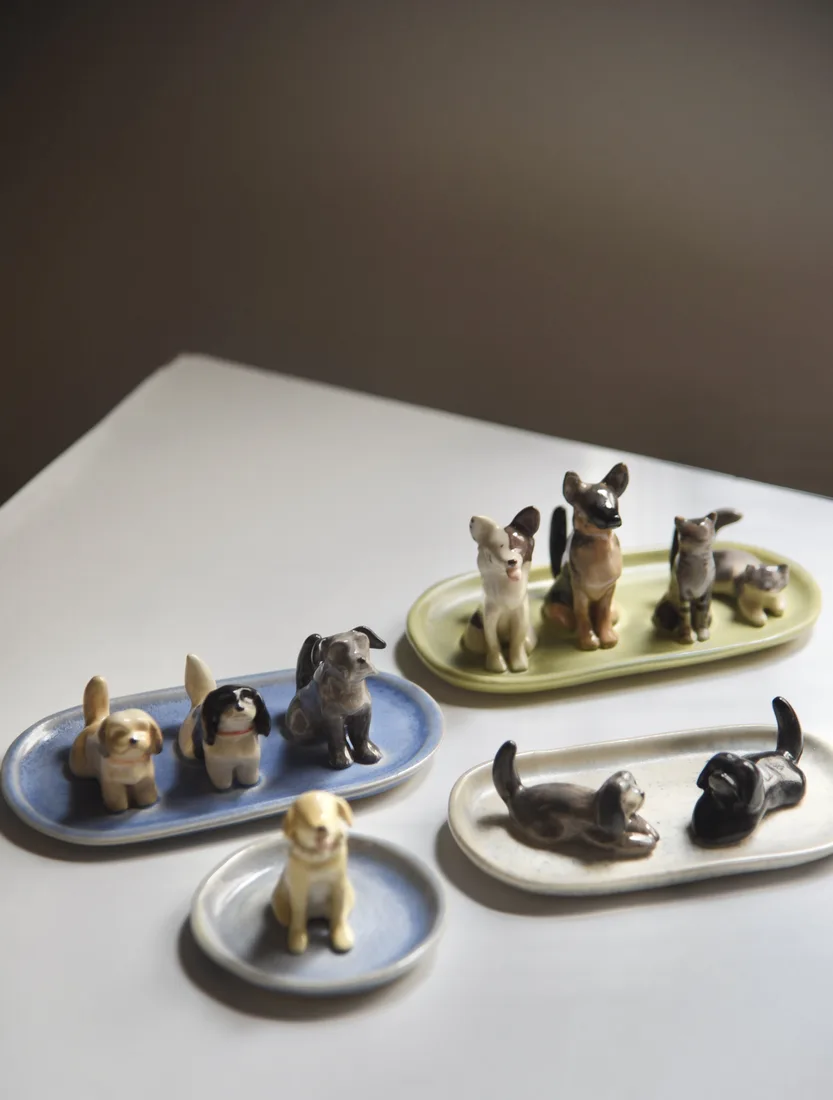 Colección de piezas de cerámica hechas a mano