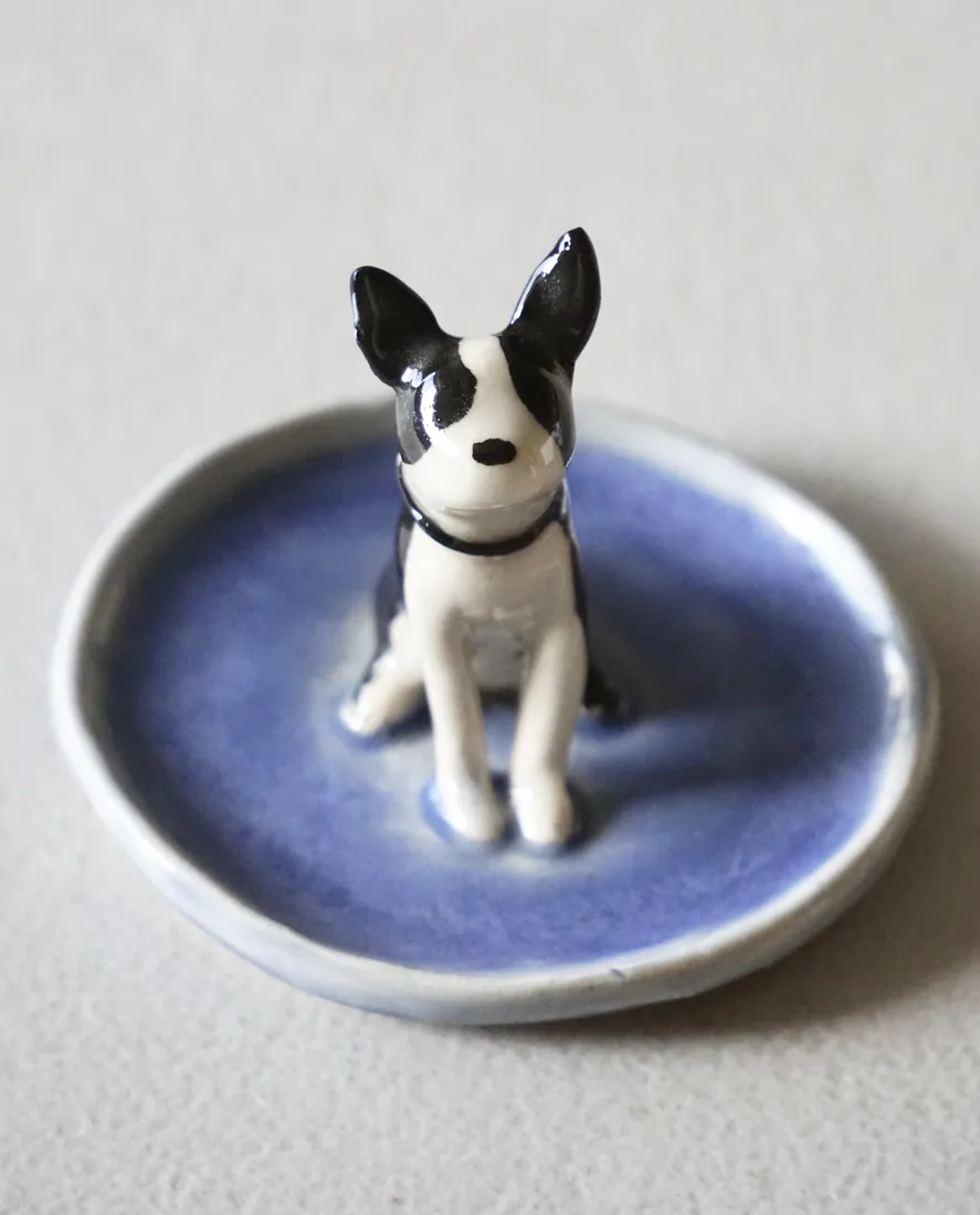 Plato joyero de una mascota, pintado a mano