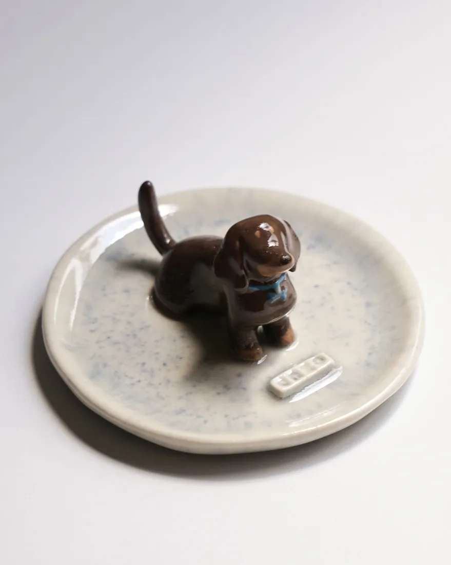 Plato joyero de una mascota, pintado a mano