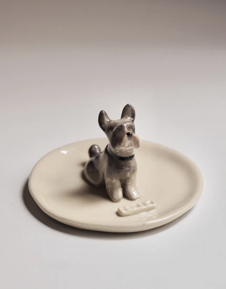 Plato joyero de una mascota, pintado a mano