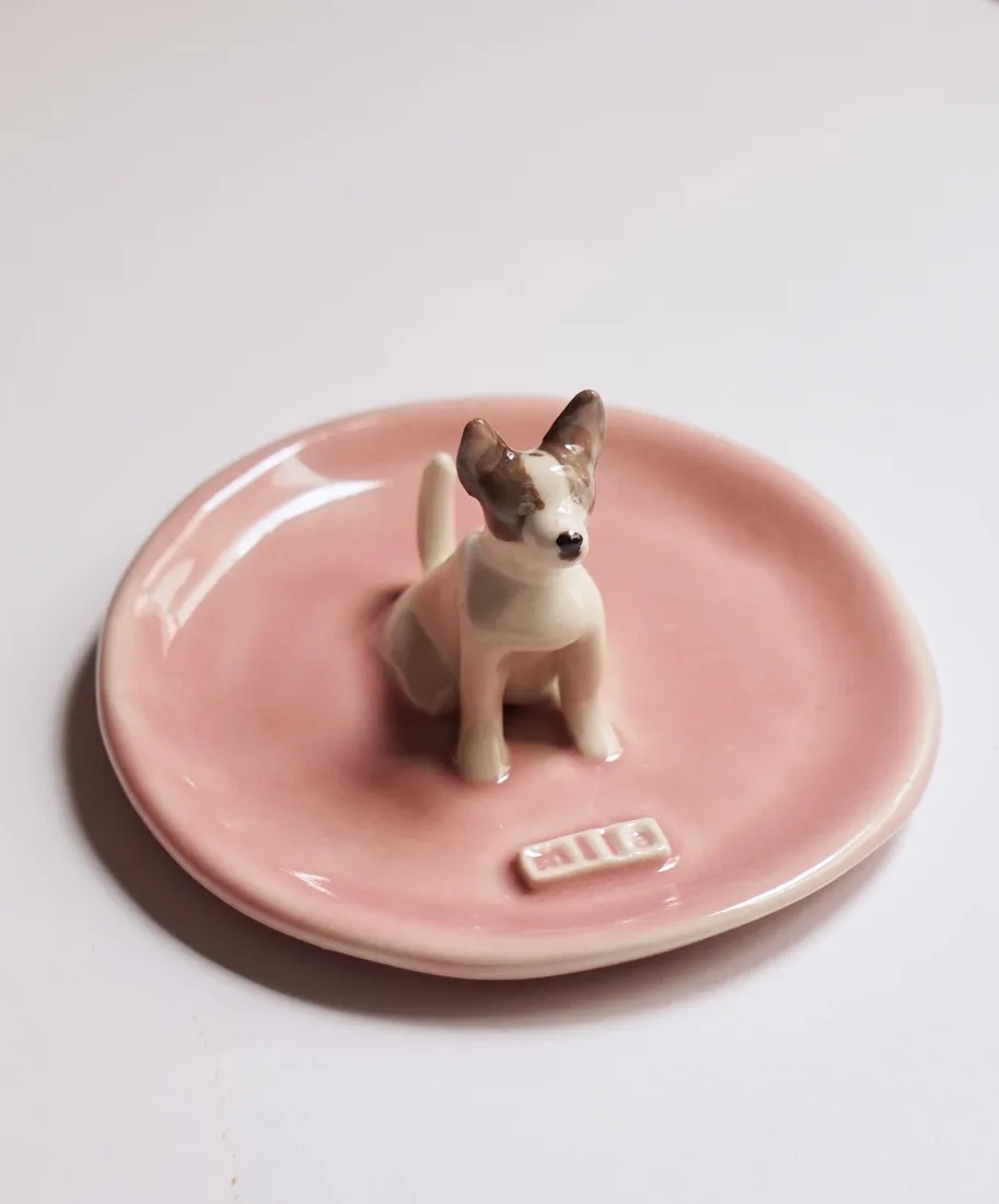 Plato joyero de una mascota, pintado a mano