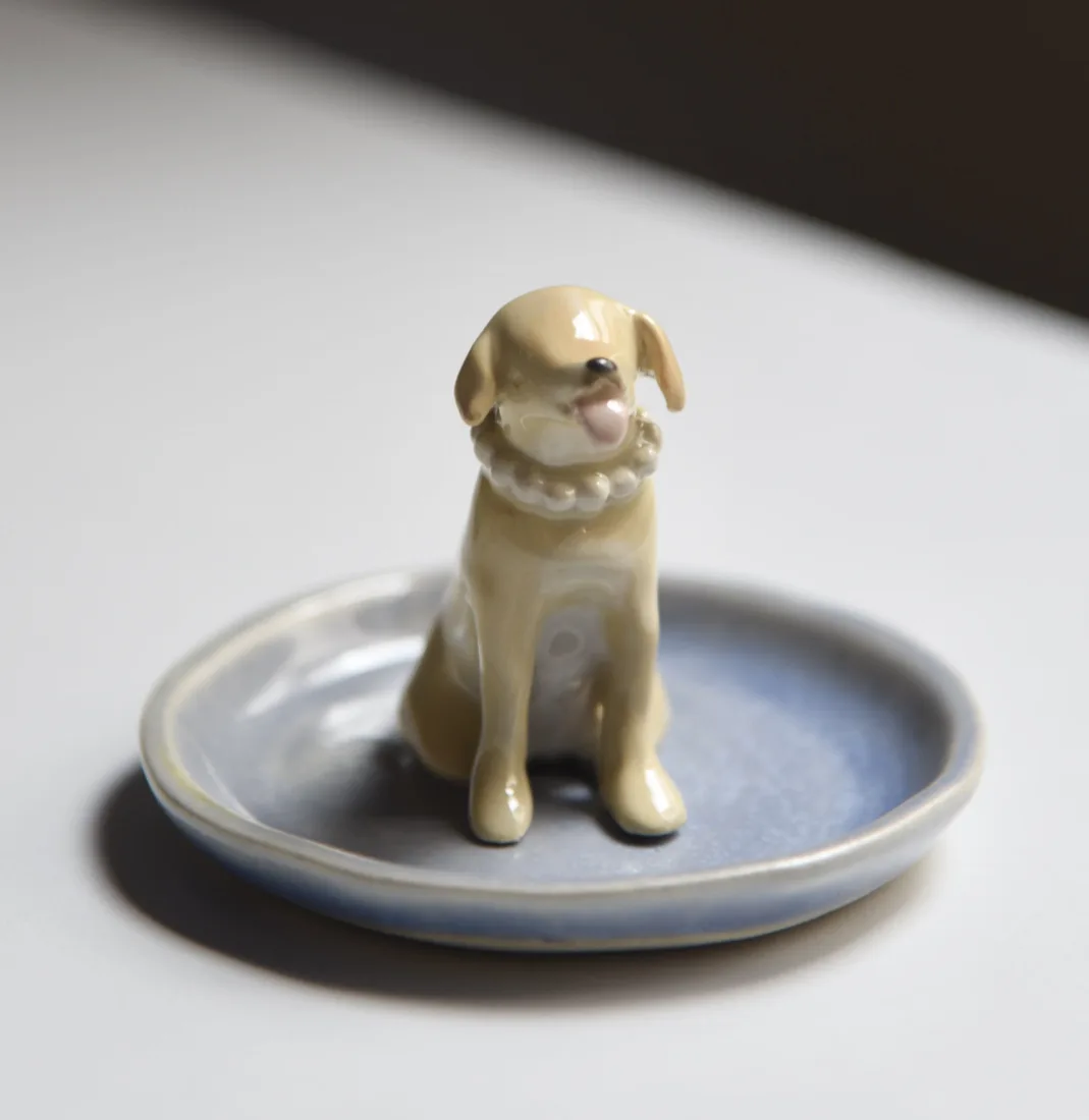 Plato joyero de una mascota, pintado a mano