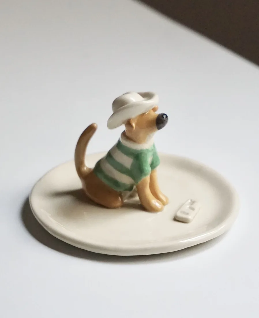 Plato joyero de una mascota, pintado a mano