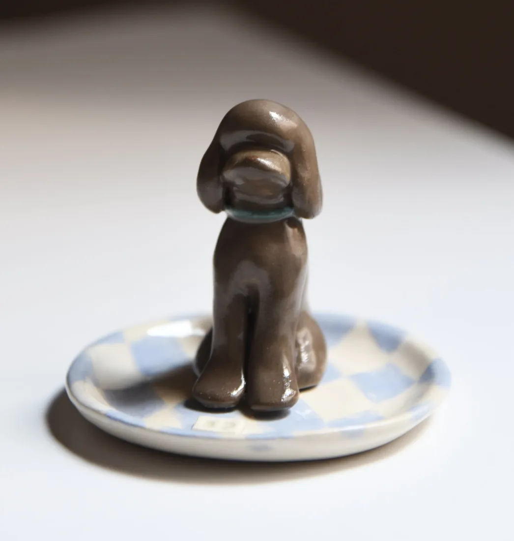 Plato joyero de una mascota, pintado a mano