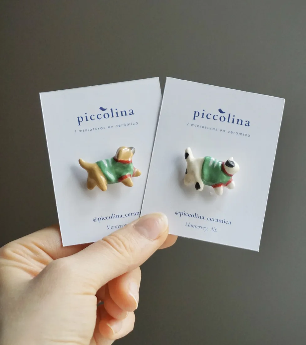 Pin de cerámica pintado a mano
