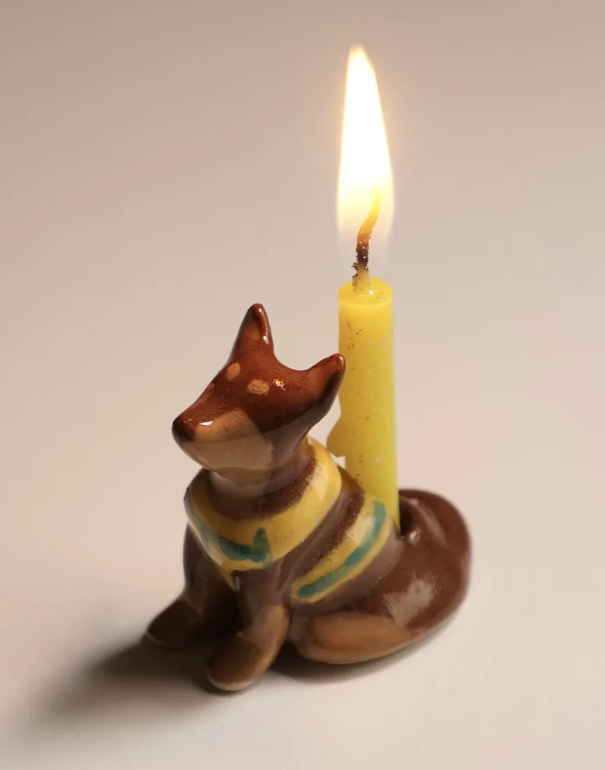 Portavelas de mascota de cerámica