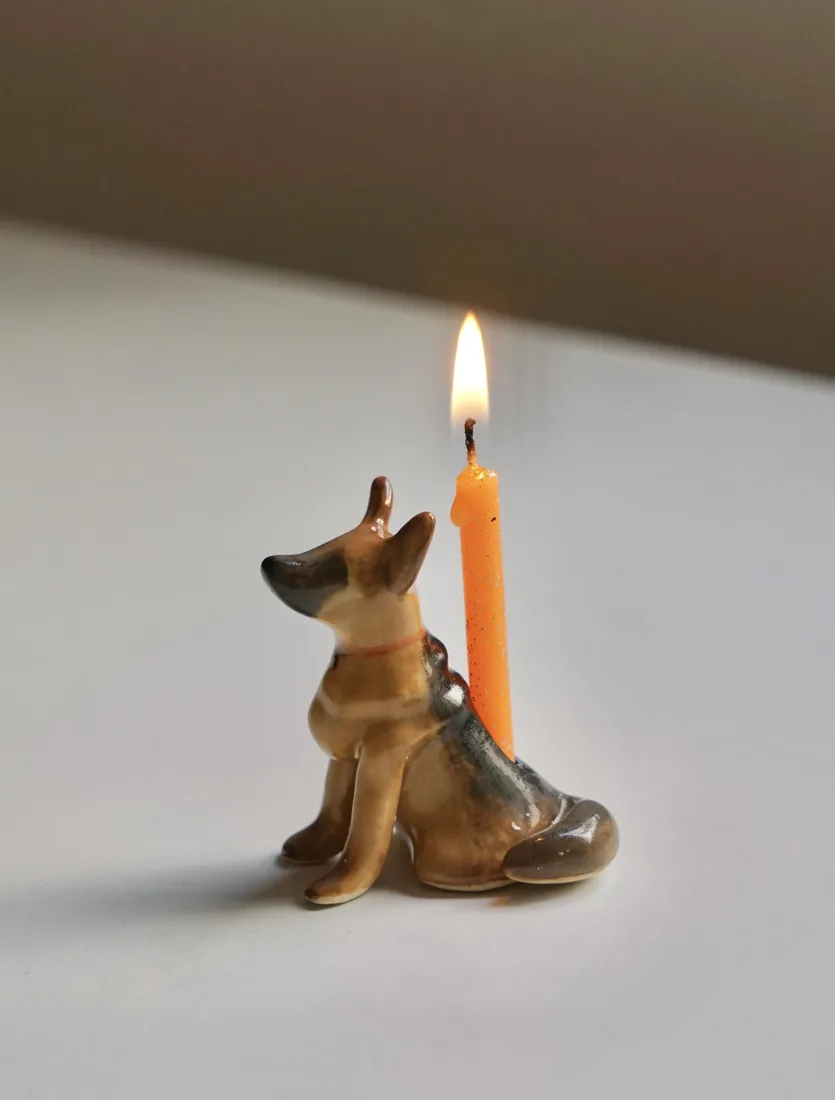 Portavelas de mascota de cerámica