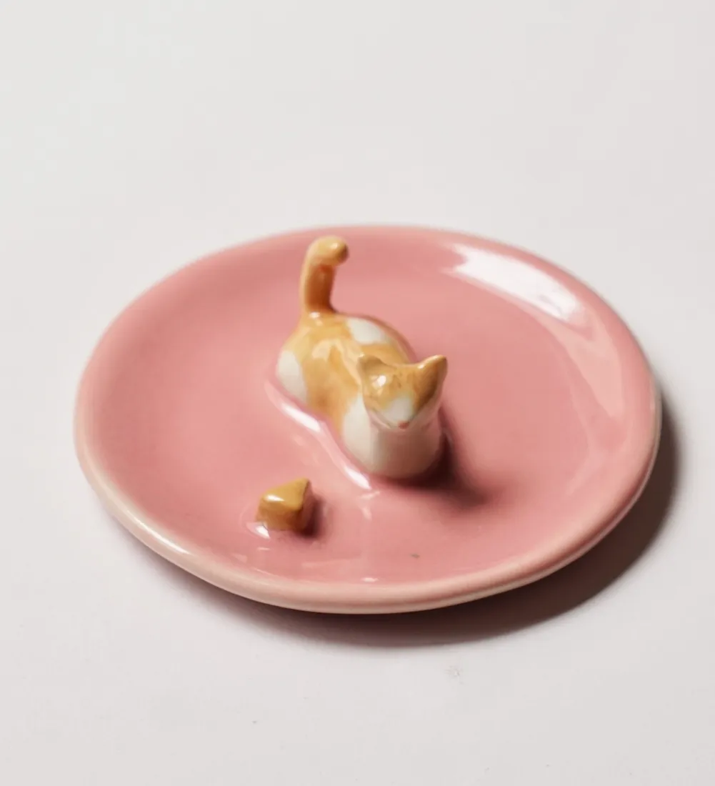 Plato joyero de una mascota, pintado a mano