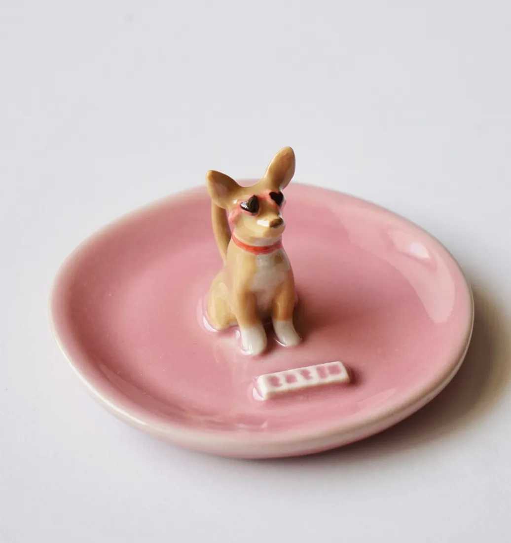 Plato joyero de una mascota, pintado a mano