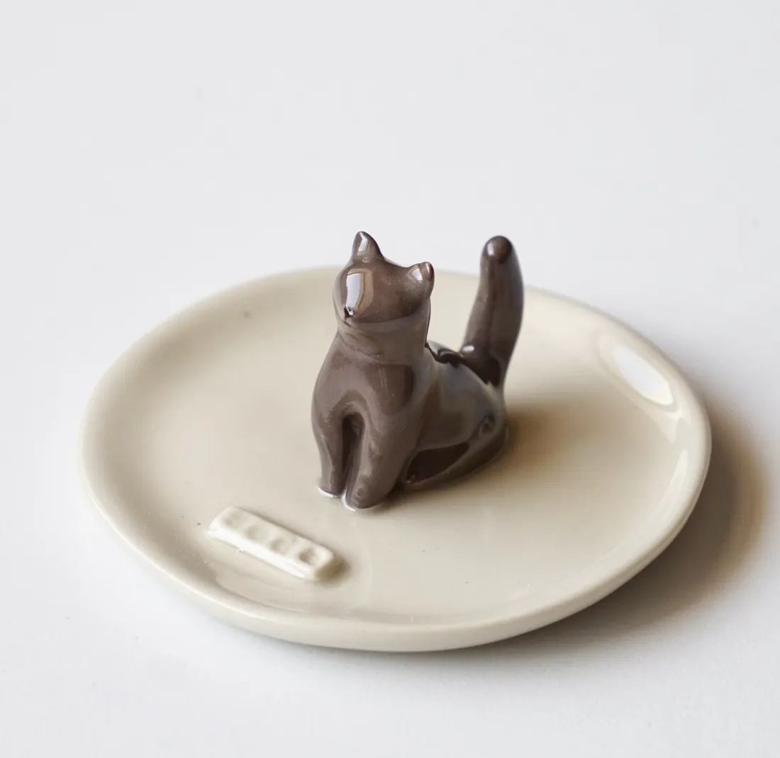 Plato joyero de una mascota, pintado a mano