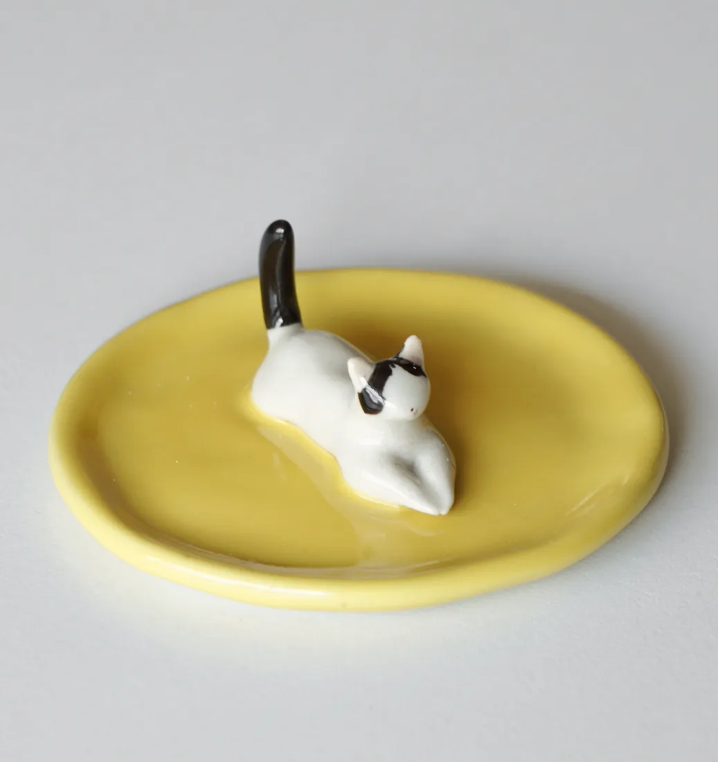 Plato joyero de una mascota, pintado a mano