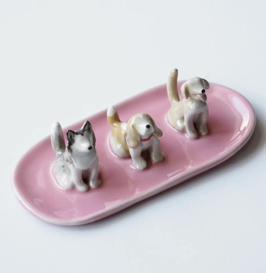 Plato joyero de tres mascotas, pintado a mano